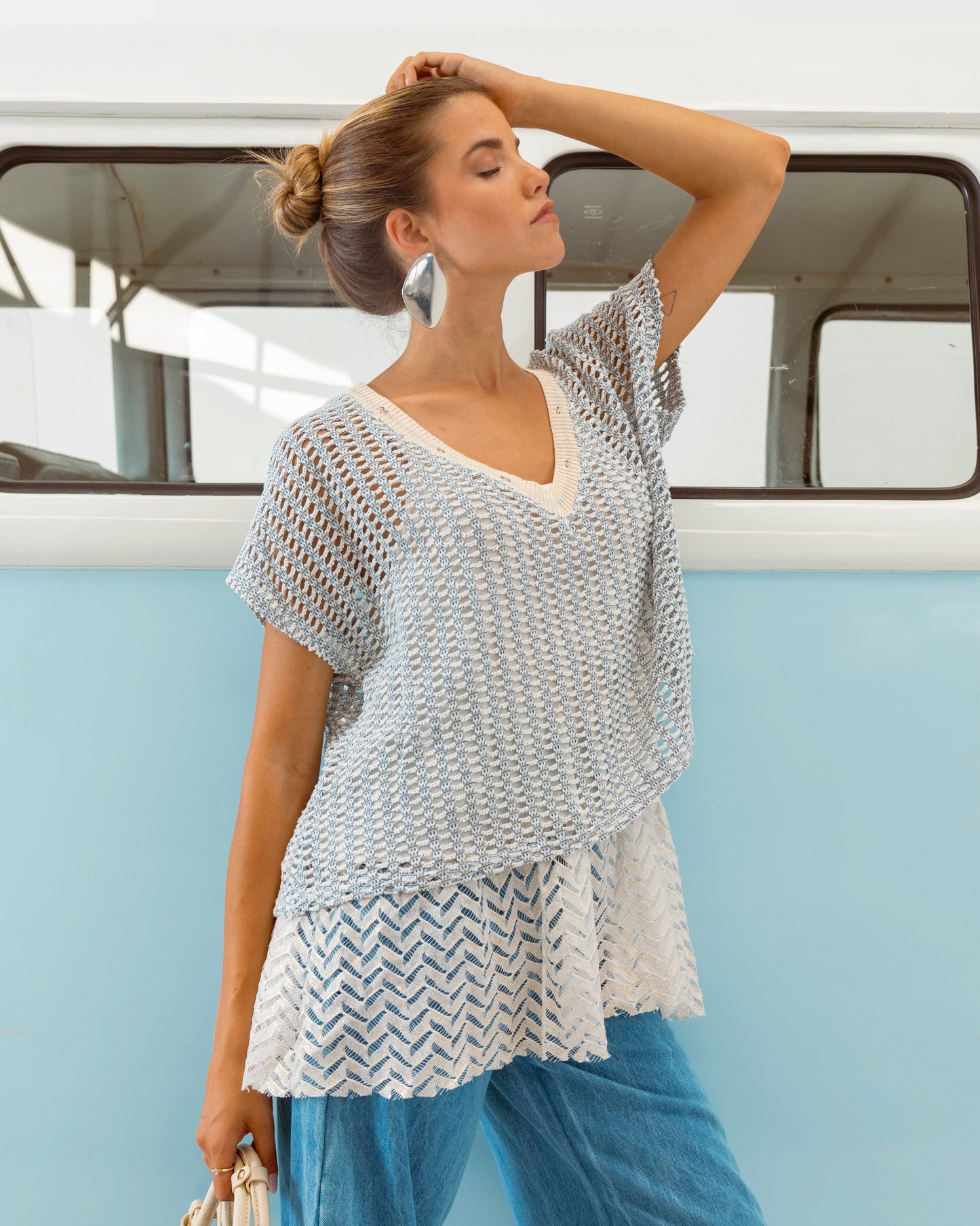Blusa Tramada com Renda