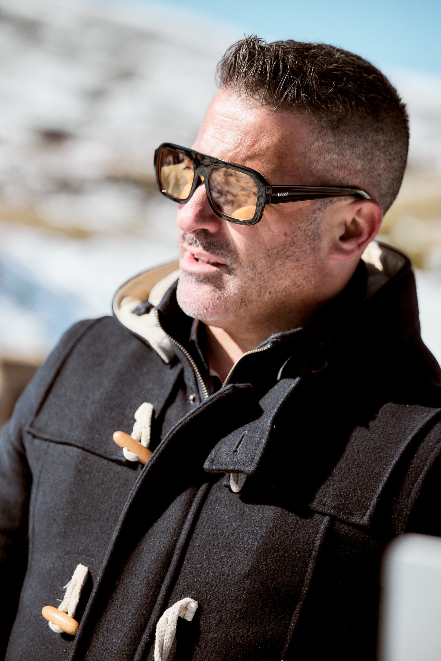 Hello! - Black/Yellow