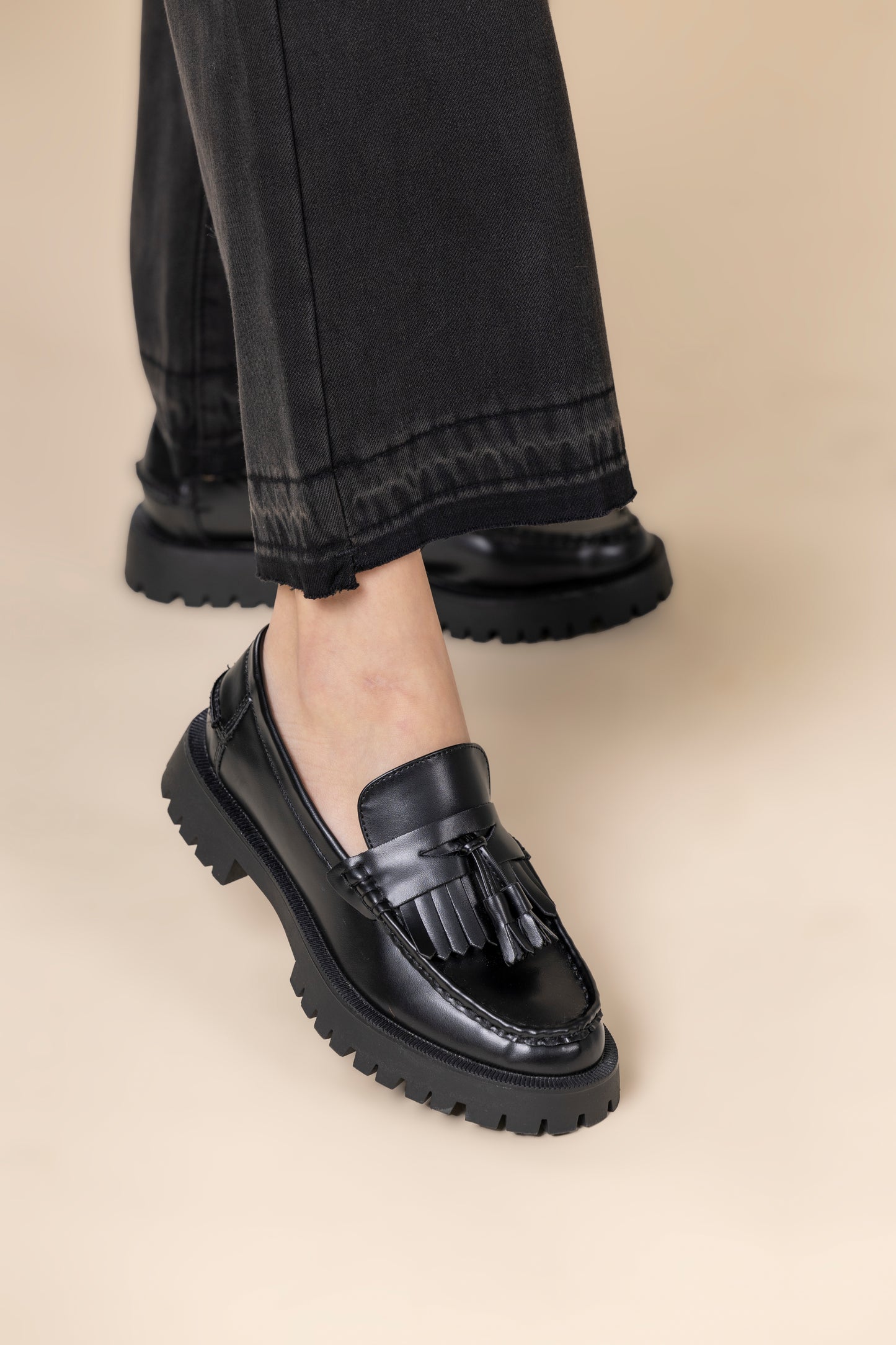 Black Mocasin