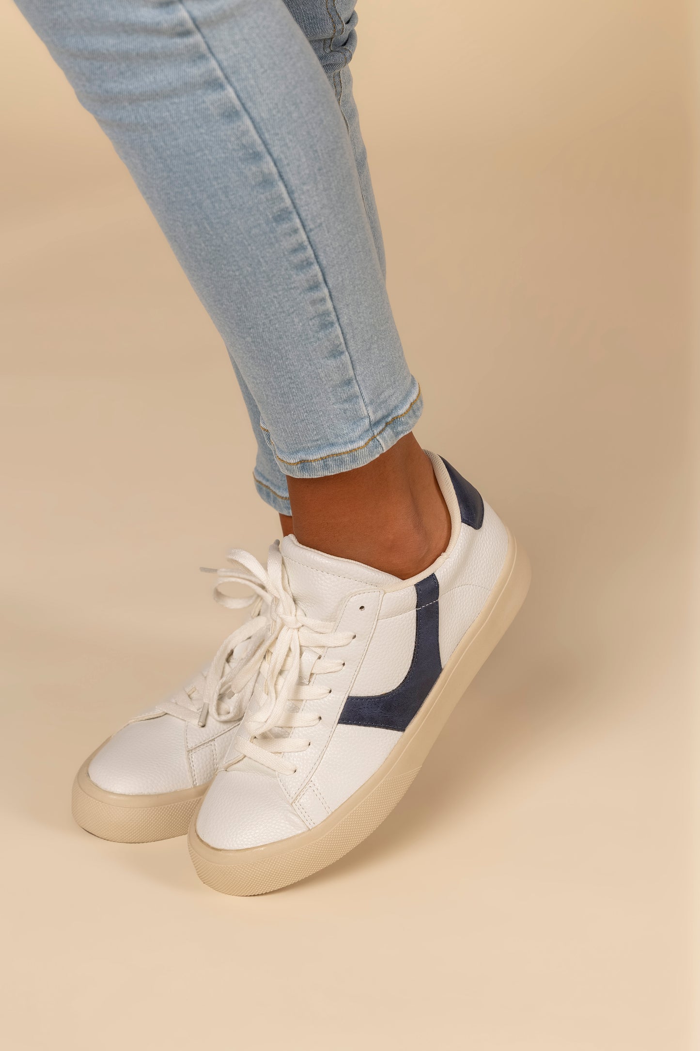 W&Blue Sneakers