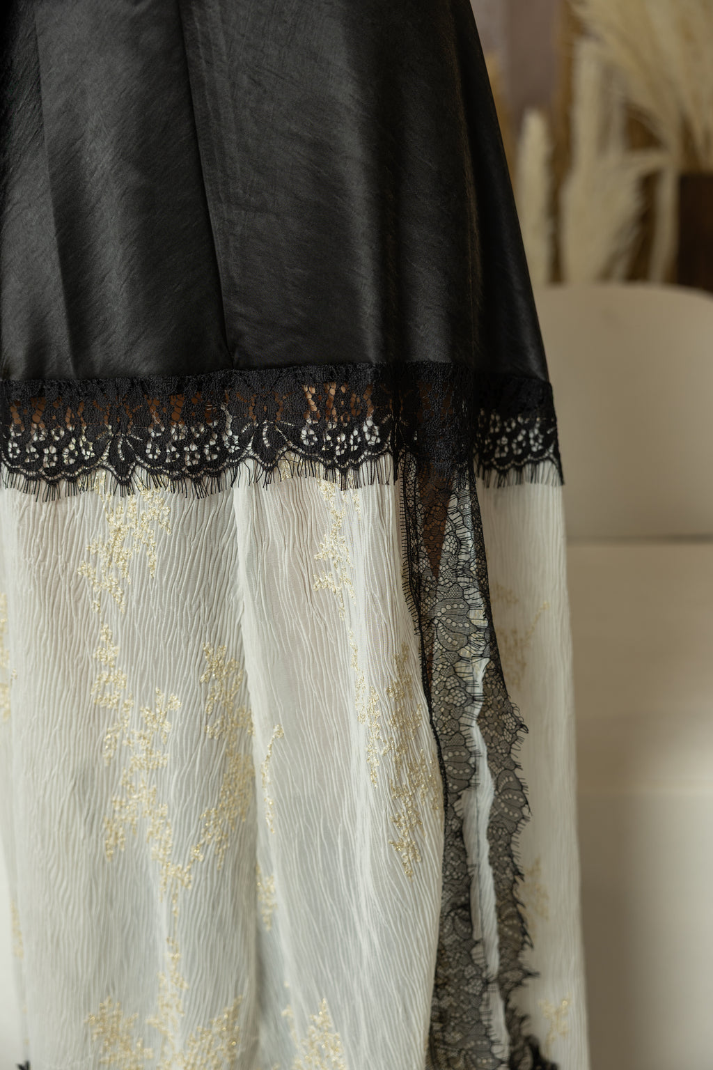 Saia Duo Luxe Lace